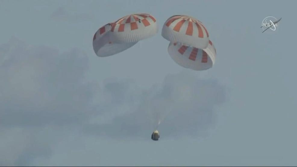 SpaceXin personel taşıyıcı mekiği Dünyaya geri döndü