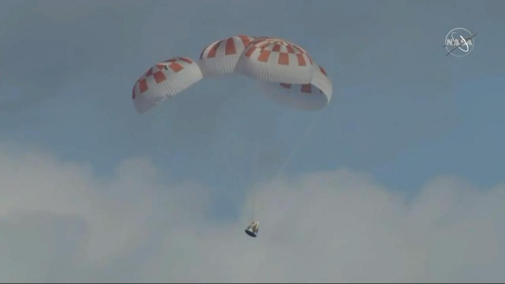 SpaceXin personel taşıyıcı mekiği Dünyaya geri döndü