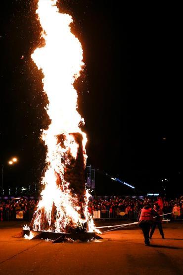 Rusyada baharın müjdecisi Maslenitsa Bayramı kutlanıyor