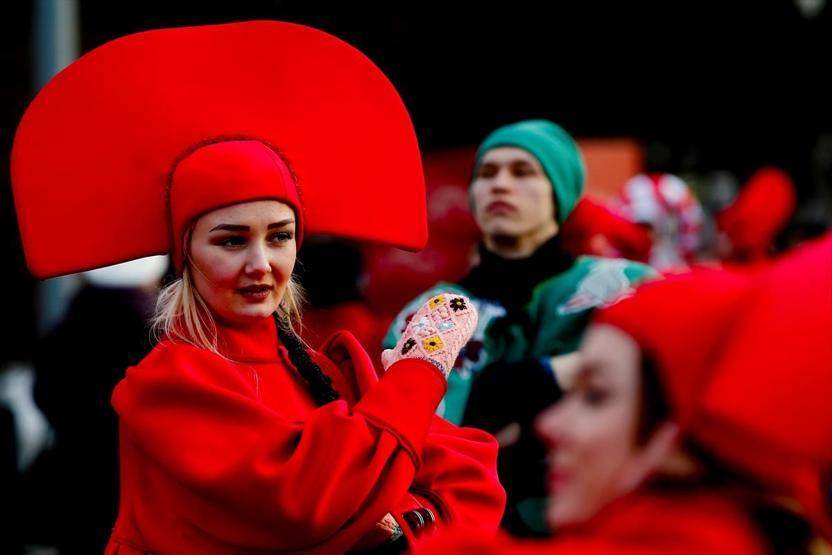 Rusyada baharın müjdecisi Maslenitsa Bayramı kutlanıyor