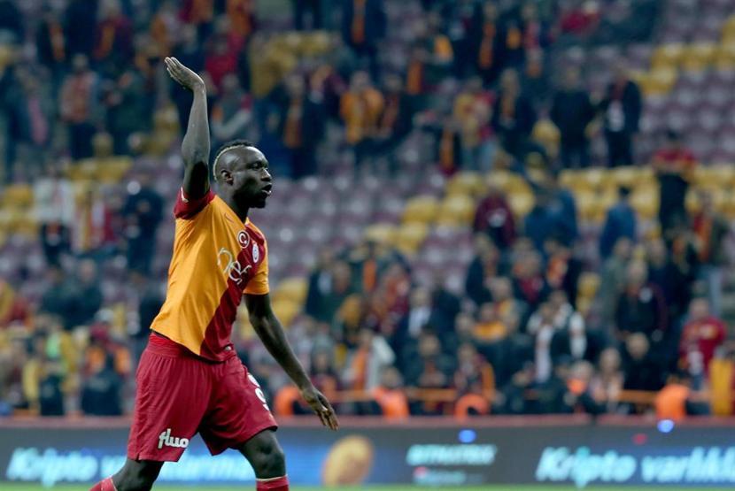 Galatasaray - Antalyaspor maçı yorumları: Galatasaray santrforu Robinho’ymuşçasına oynuyor