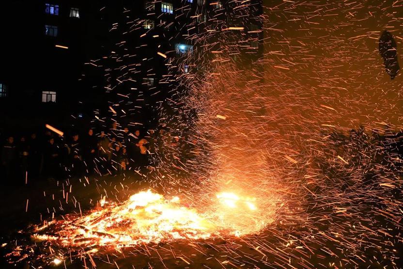 Azerbaycanda nevruz coşkusu... Rüzgâr Çarşambası kutlandı