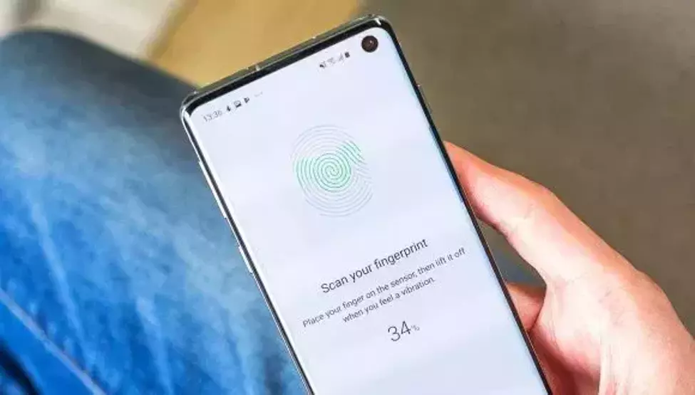 Delikli ekran tasarımına sahip en iyi telefonlar