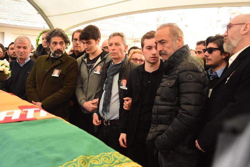 Yılmaz Erdoğan, Demet Akbağın oğlu Ali Çikayı böyle teselli etti