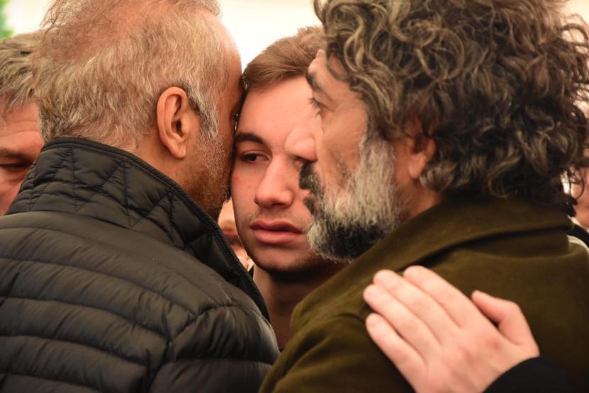 Yılmaz Erdoğan, Demet Akbağın oğlu Ali Çikayı böyle teselli etti