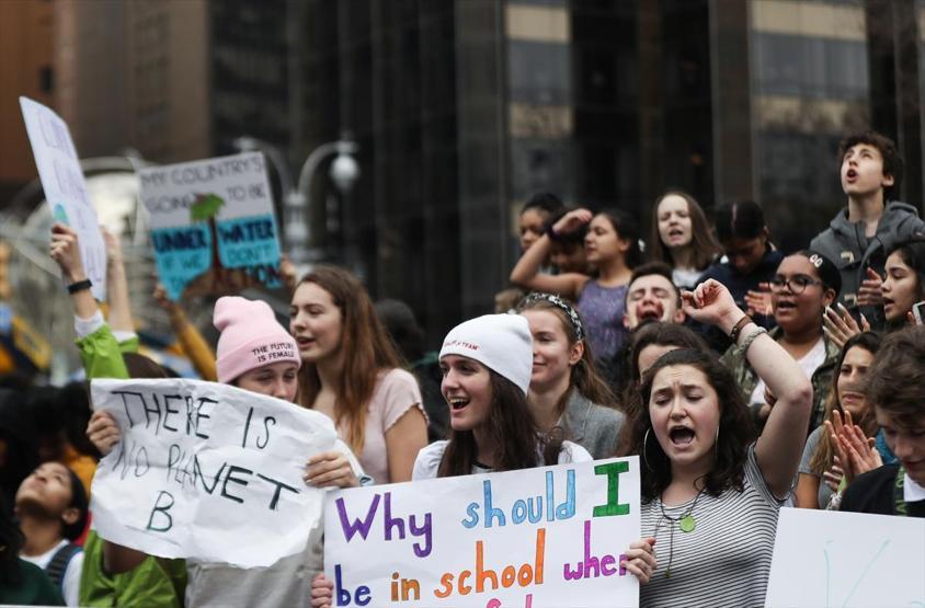 New Yorkta öğrencilerden iklim değişikliği konusunda protesto eylemi