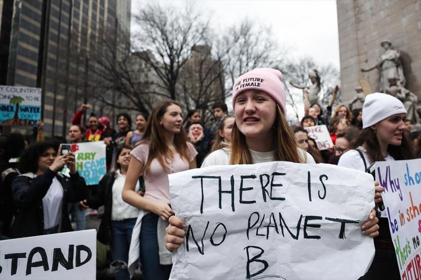New Yorkta öğrencilerden iklim değişikliği konusunda protesto eylemi