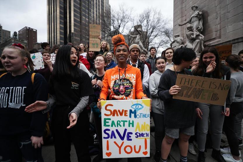 New Yorkta öğrencilerden iklim değişikliği konusunda protesto eylemi