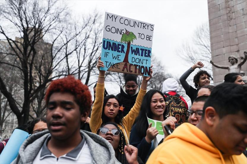 New Yorkta öğrencilerden iklim değişikliği konusunda protesto eylemi