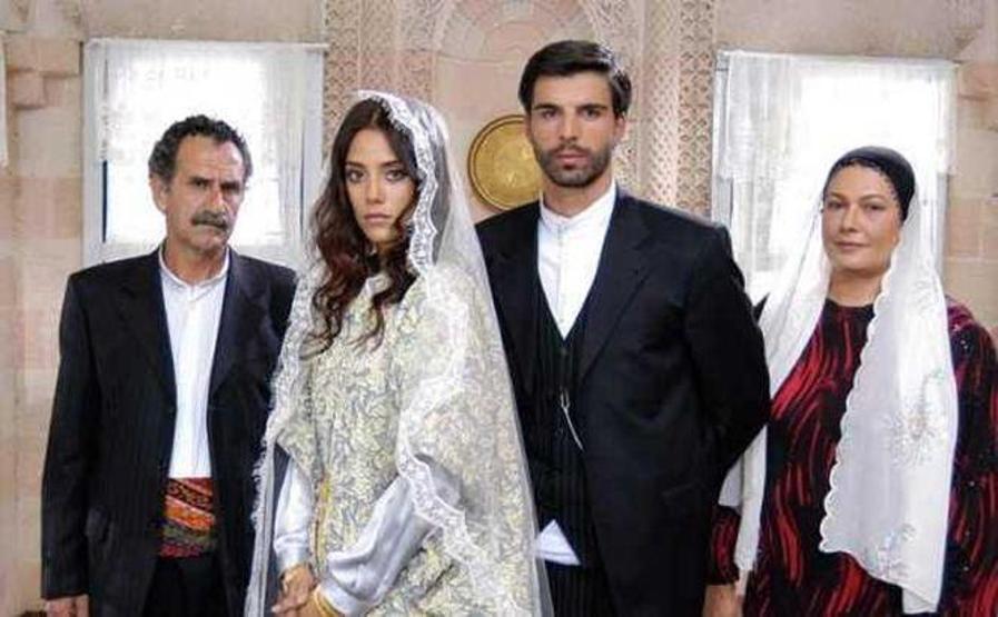 Zeynep Eronat yıllar sonra açıkladı: Mehmet Akif Alakurt, sette şiddet uyguladı