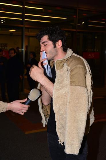 Burak Denizin zor anları Sevdiği köpek dudağını ısırdı