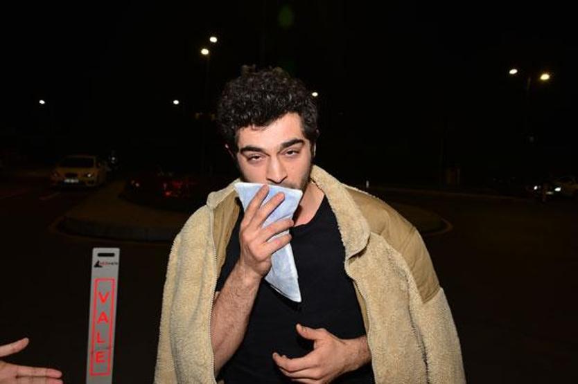 Burak Denizin zor anları Sevdiği köpek dudağını ısırdı