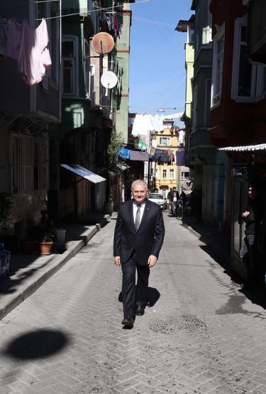 Binali Yıldırımdan büyüdüğü sokağa ziyaret