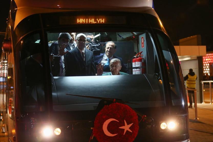 Erdoğan Antalyada tramvay hattını açtı
