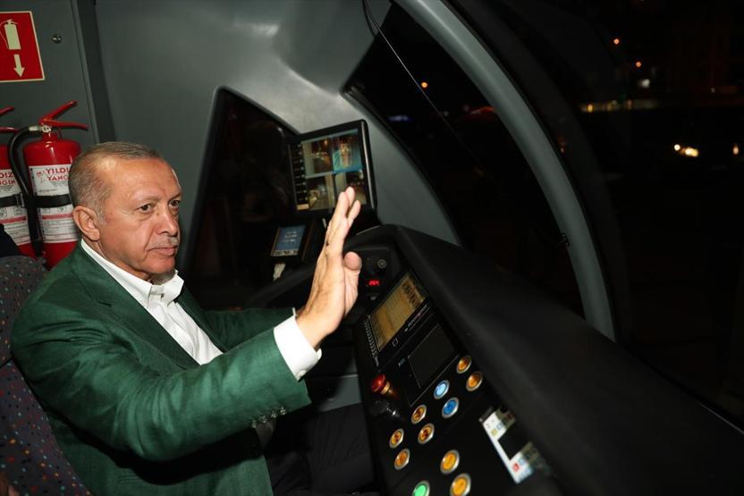 Erdoğan Antalyada tramvay hattını açtı