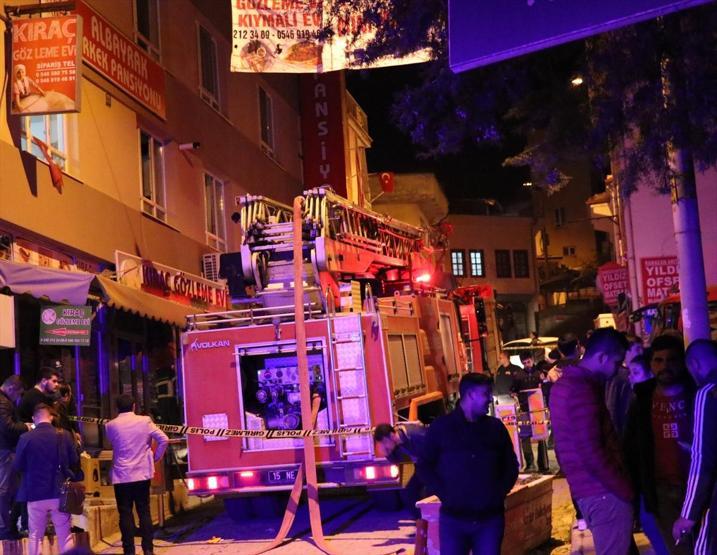 Öğrenci pansiyonunda yangın paniği