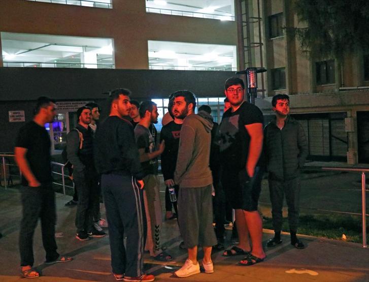Öğrenci pansiyonunda yangın paniği