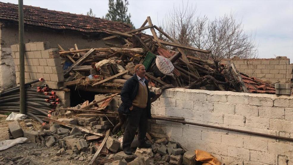 Denizli beşik gibi sallanıyor... Acıpayamdaki depremin ardından 375 artçı