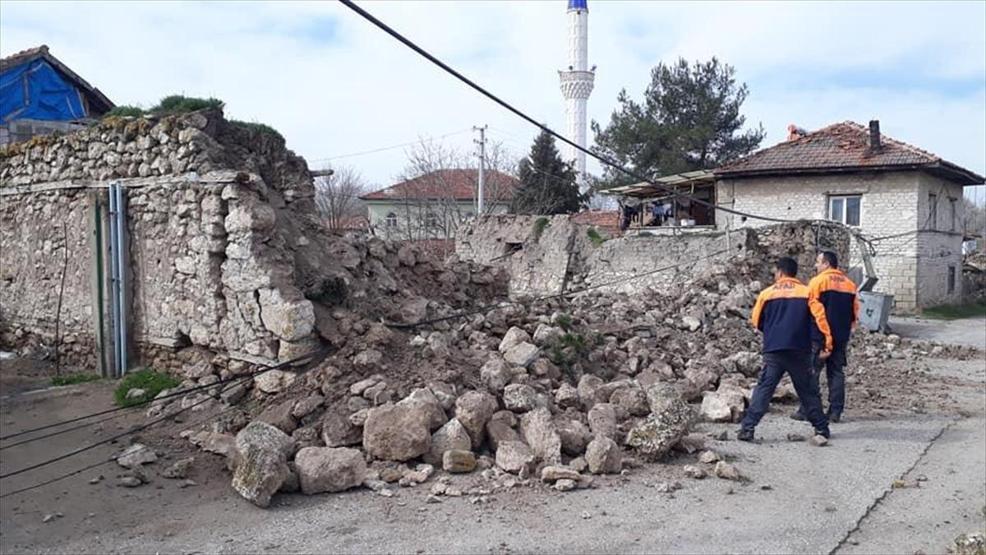 Denizli beşik gibi sallanıyor... Acıpayamdaki depremin ardından 375 artçı