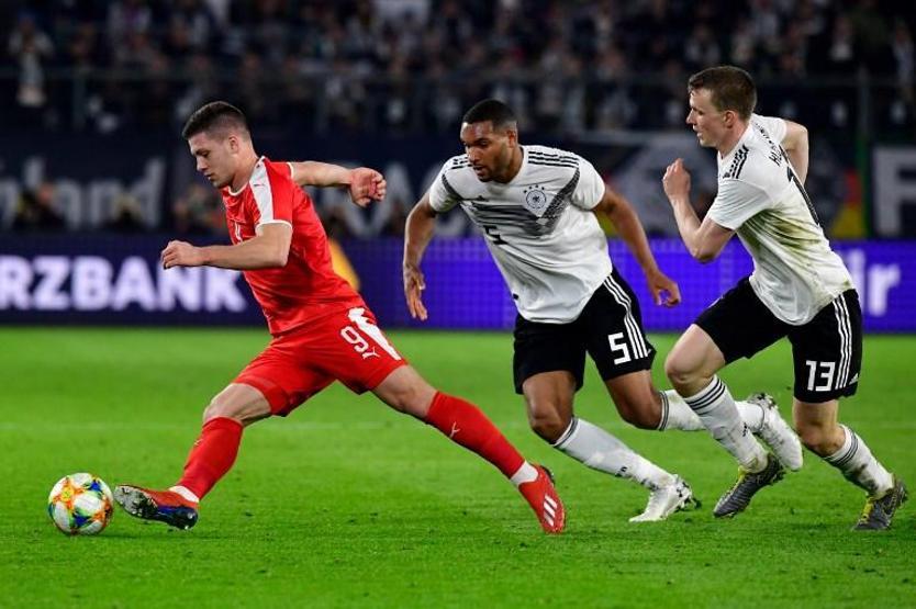 Luka Jovic için kuyruk oluştu