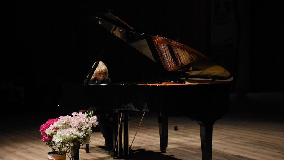 Piyanist İdil Biretten Bodrumda resital