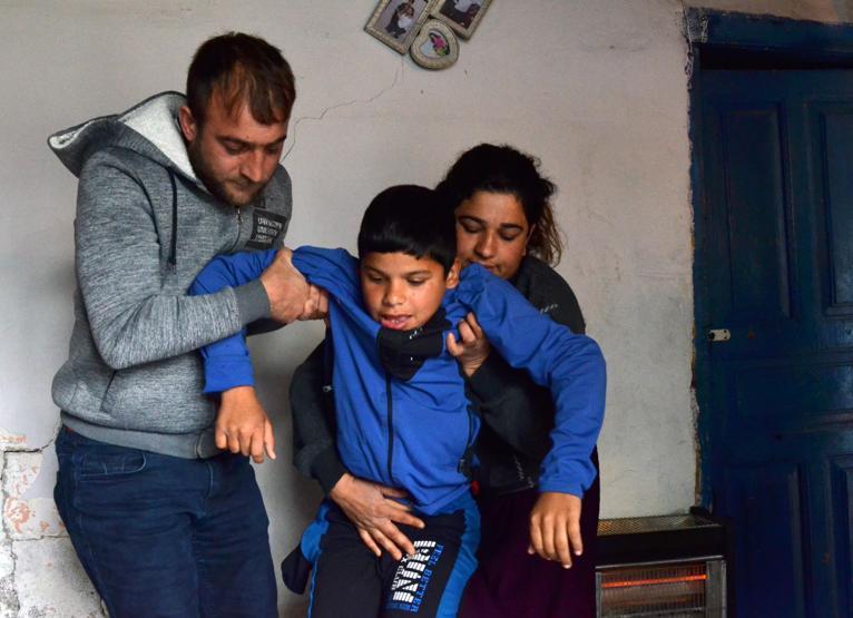 Behlülün tek isteği okul için akülü tekerlekli sandalye