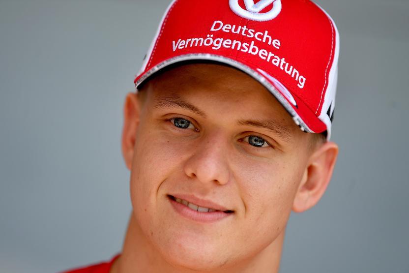 Ferrari kokpitine 12 yıl sonra bir Schumacher oturdu