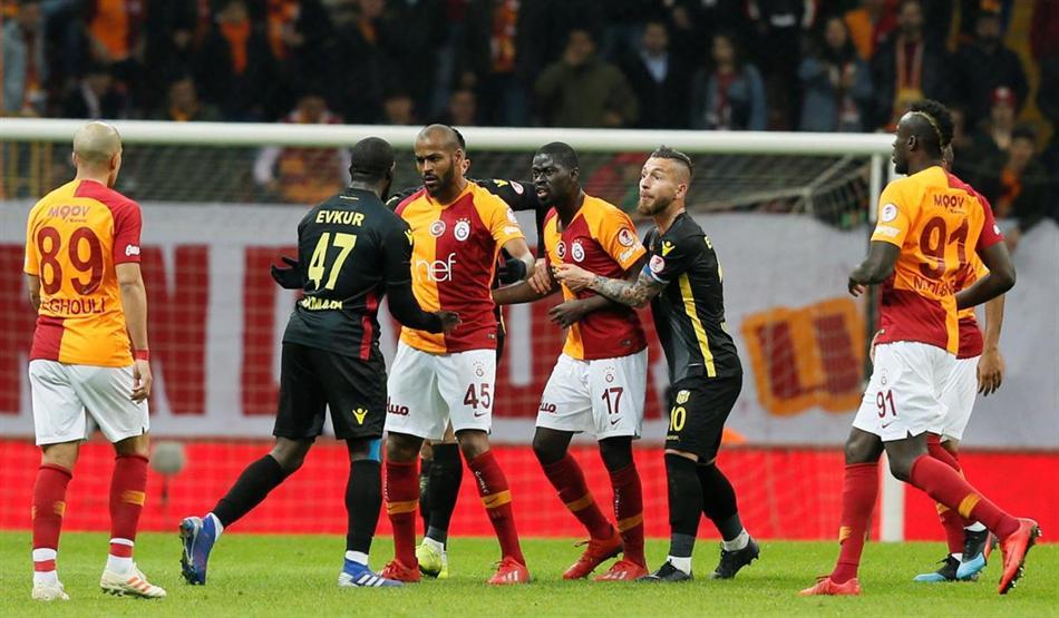 Luyindamaya Galatasarayda oynadığı hatırlatılmalı