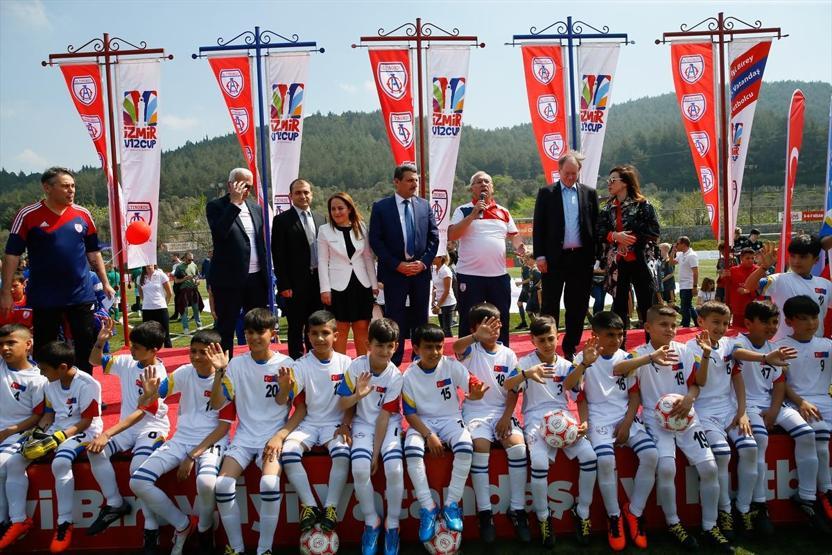 6. Uluslararası U12 İzmir Cup başladı