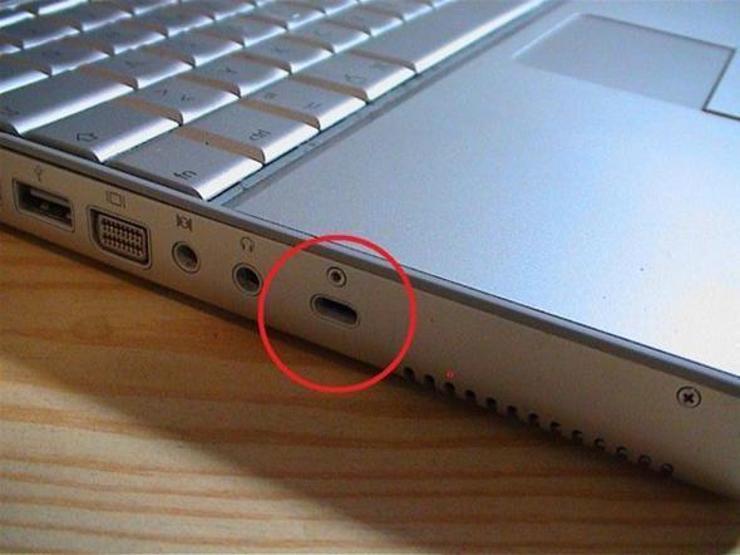 Kimse farkında değil iPhonedaki o delik...