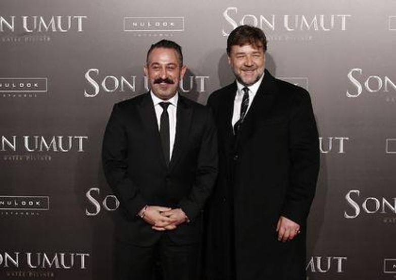 Russell Crowe’dan Cem Yılmaza: Seni görmek için sabırsızlanıyorum
