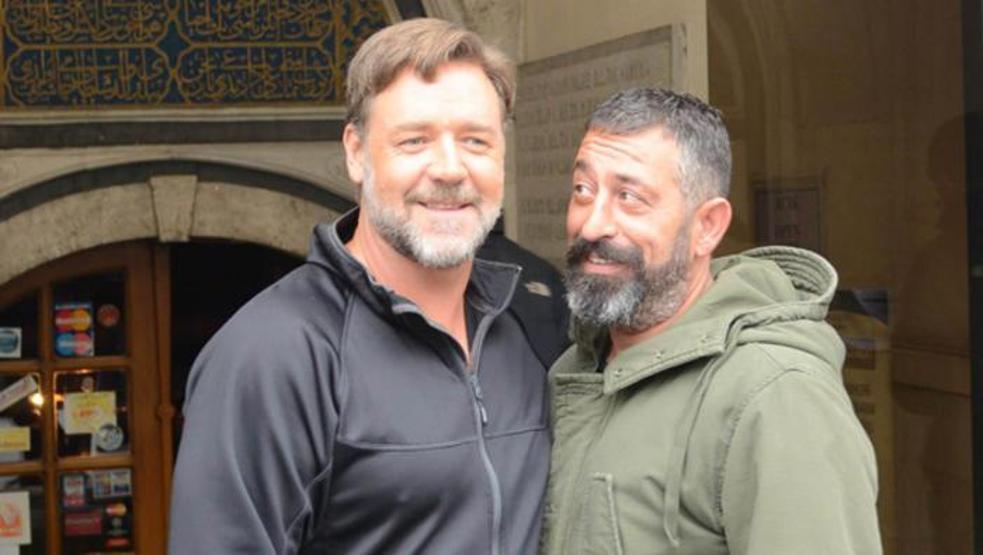 Russell Crowe’dan Cem Yılmaza: Seni görmek için sabırsızlanıyorum