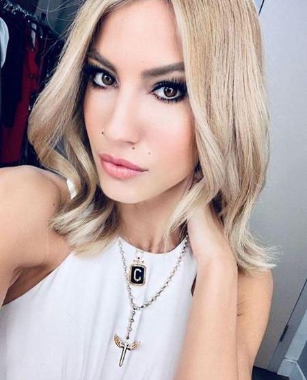 Çağla Şıkel: Sahnede olmak için yaratılmışım