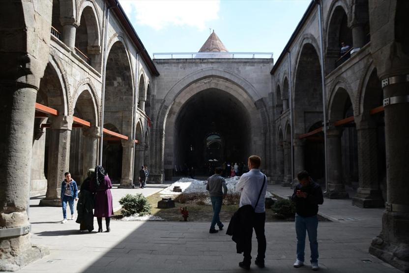 Selçuklunun eşsiz eserlerine ziyaretçi akını