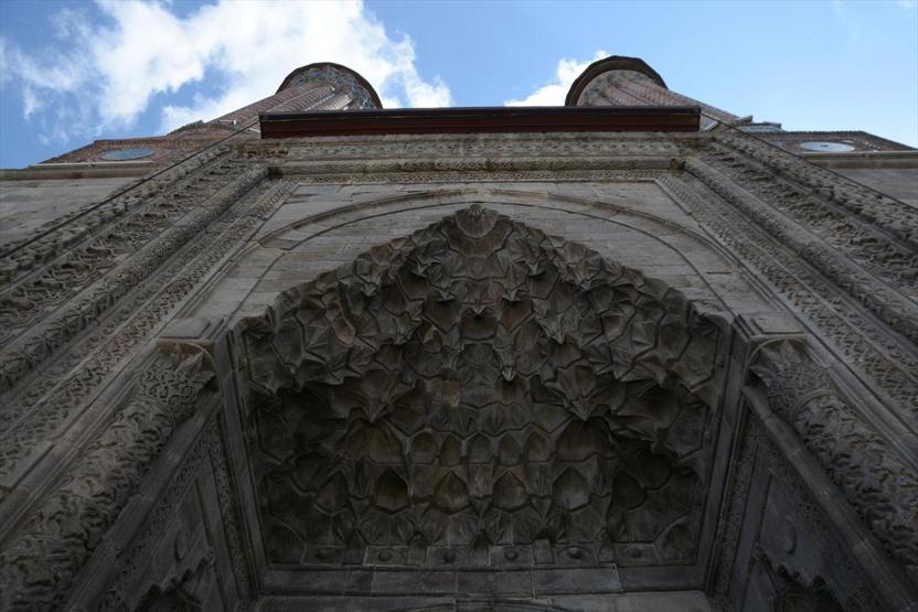 Selçuklunun eşsiz eserlerine ziyaretçi akını