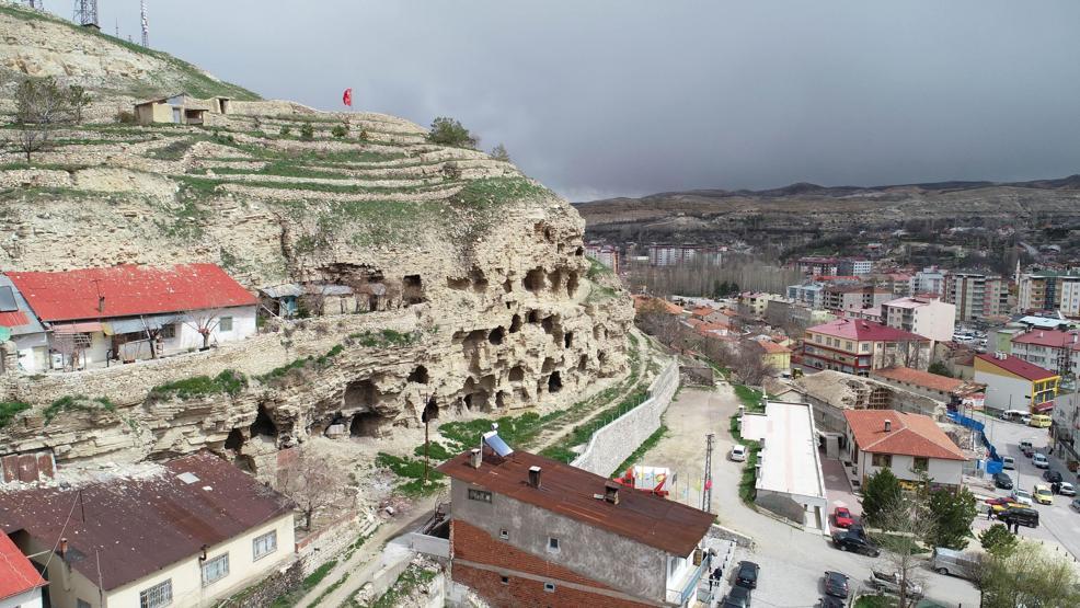 4 bin yıllık Hitit apartmanları hayranlık uyandırıyor