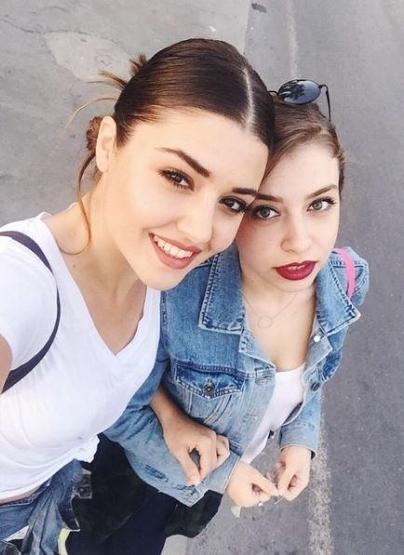 Hande Erçelin mutlu günü Ablası evleniyor