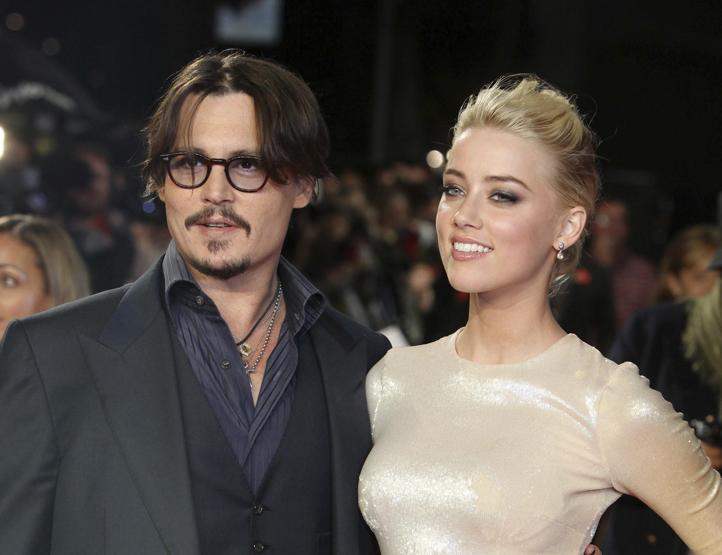 İşte Johnny Deppin kendisinden 30 yaş küçük dansçı sevgilisi