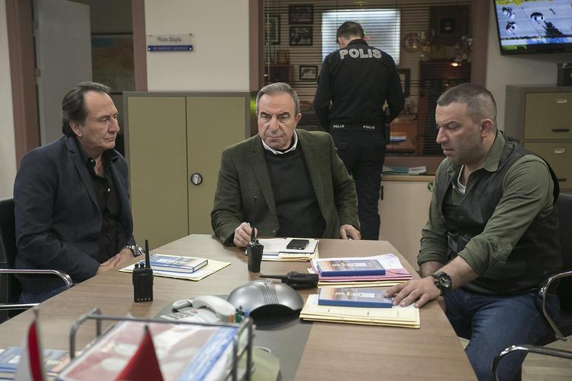 Arka Sokaklar 515. bölüm fragmanı: Rıza ve Alinin başı belada