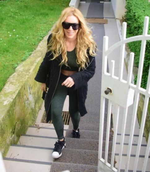 Sinem Kobal hamile mi