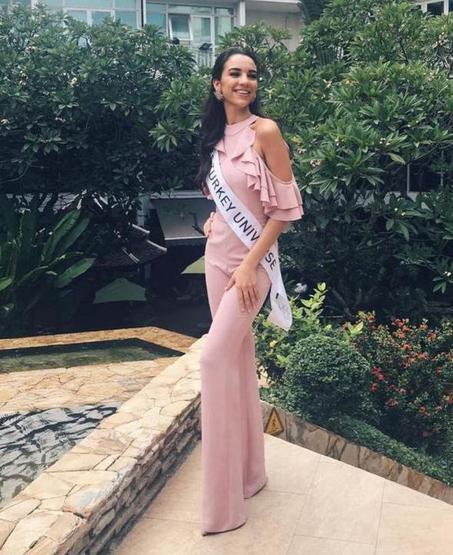 Özlem Kaymaz kızı Tarayı adım adım takip ediyor