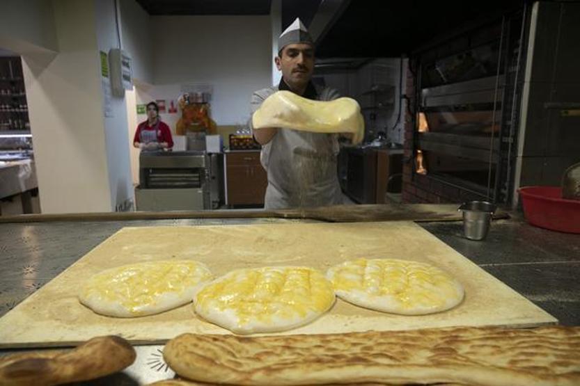 Ankarada ramazan pidesinin fiyatı belli oldu