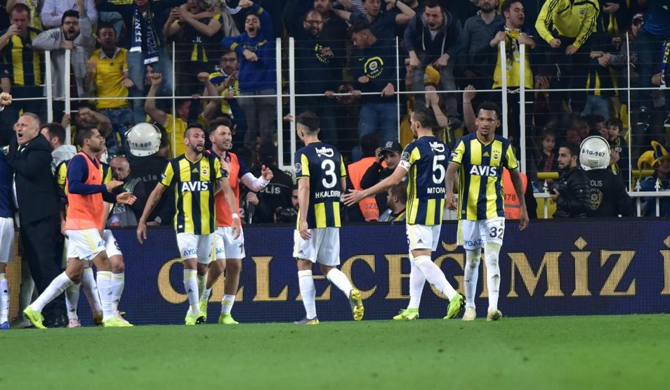 Fenerbahçede iki futbolcu PFDKye sevk edildi