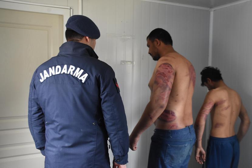 Yunan polisi Pakistanlı göçmenleri dövüp Türkiyeye gönderdi iddiası