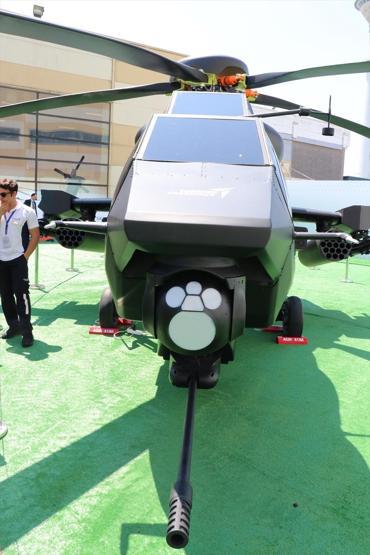 Atak-2 vitrine çıktı