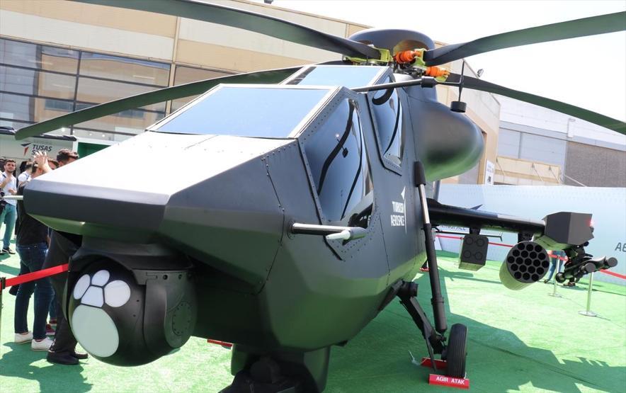 Atak-2 vitrine çıktı