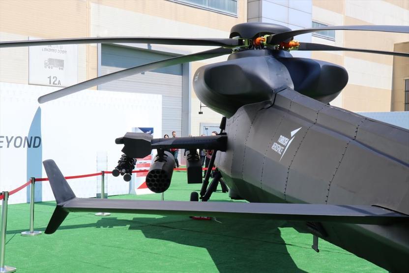 Atak-2 vitrine çıktı