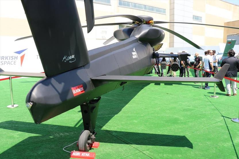 Atak-2 vitrine çıktı