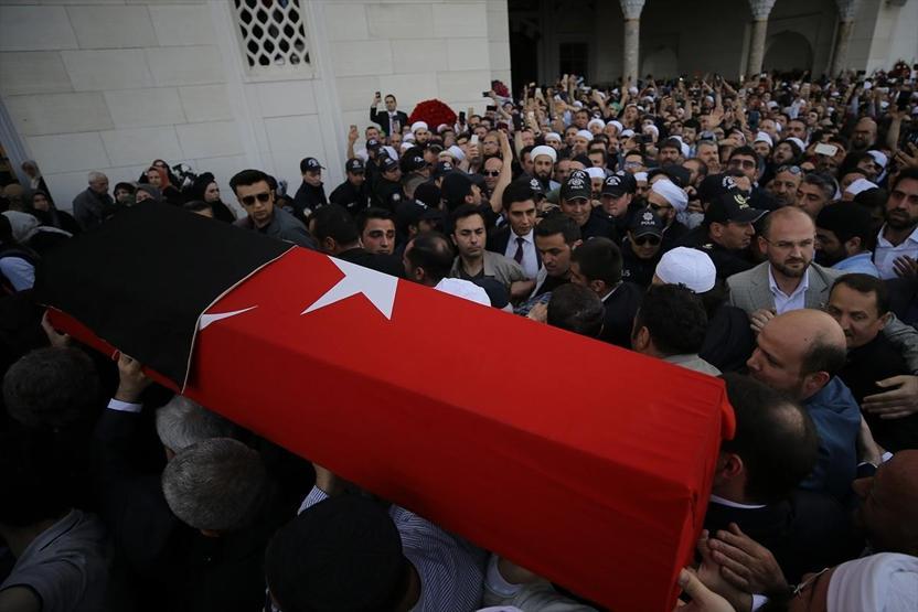 Tarihçi Kadir Mısıroğlu, son yolculuğuna uğurlandı