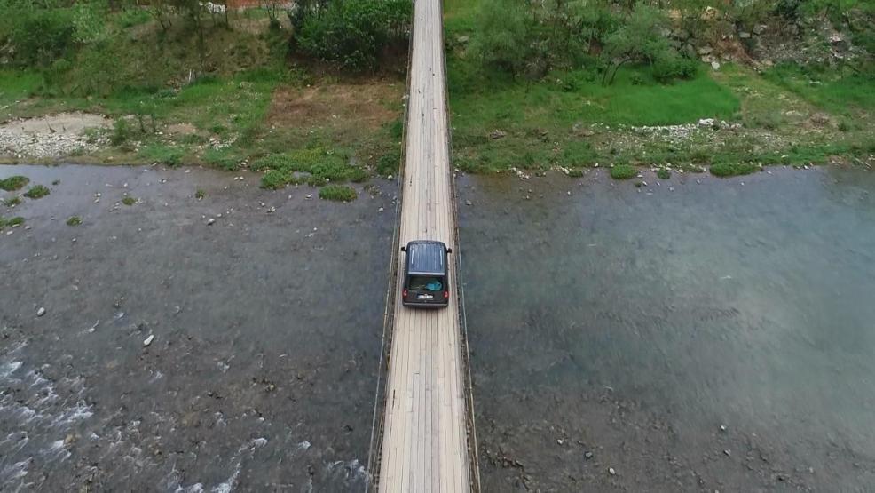 Yer: Giresun... Asma köprüde tehlikeli yolculuk